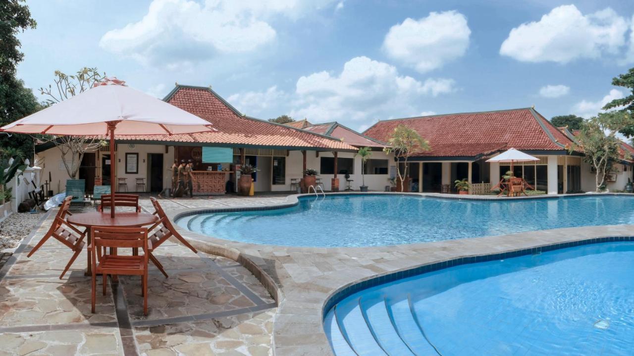 Royal Brongto Hotel Yogyakarta Eksteriør bilde