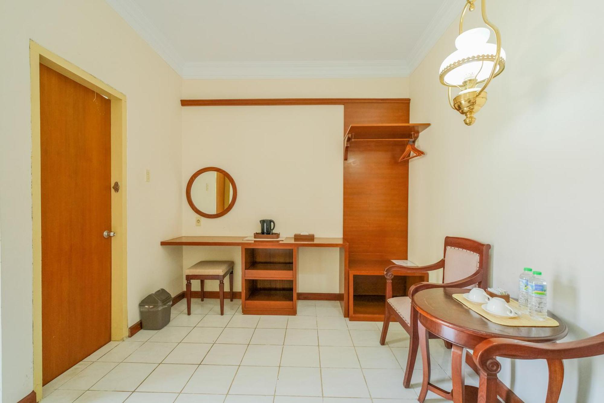Royal Brongto Hotel Yogyakarta Eksteriør bilde
